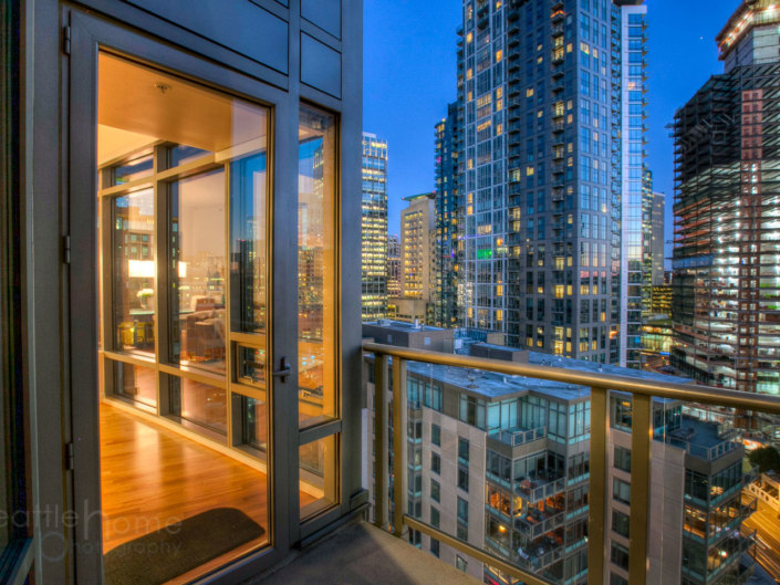 Lenora Condo at Twilight